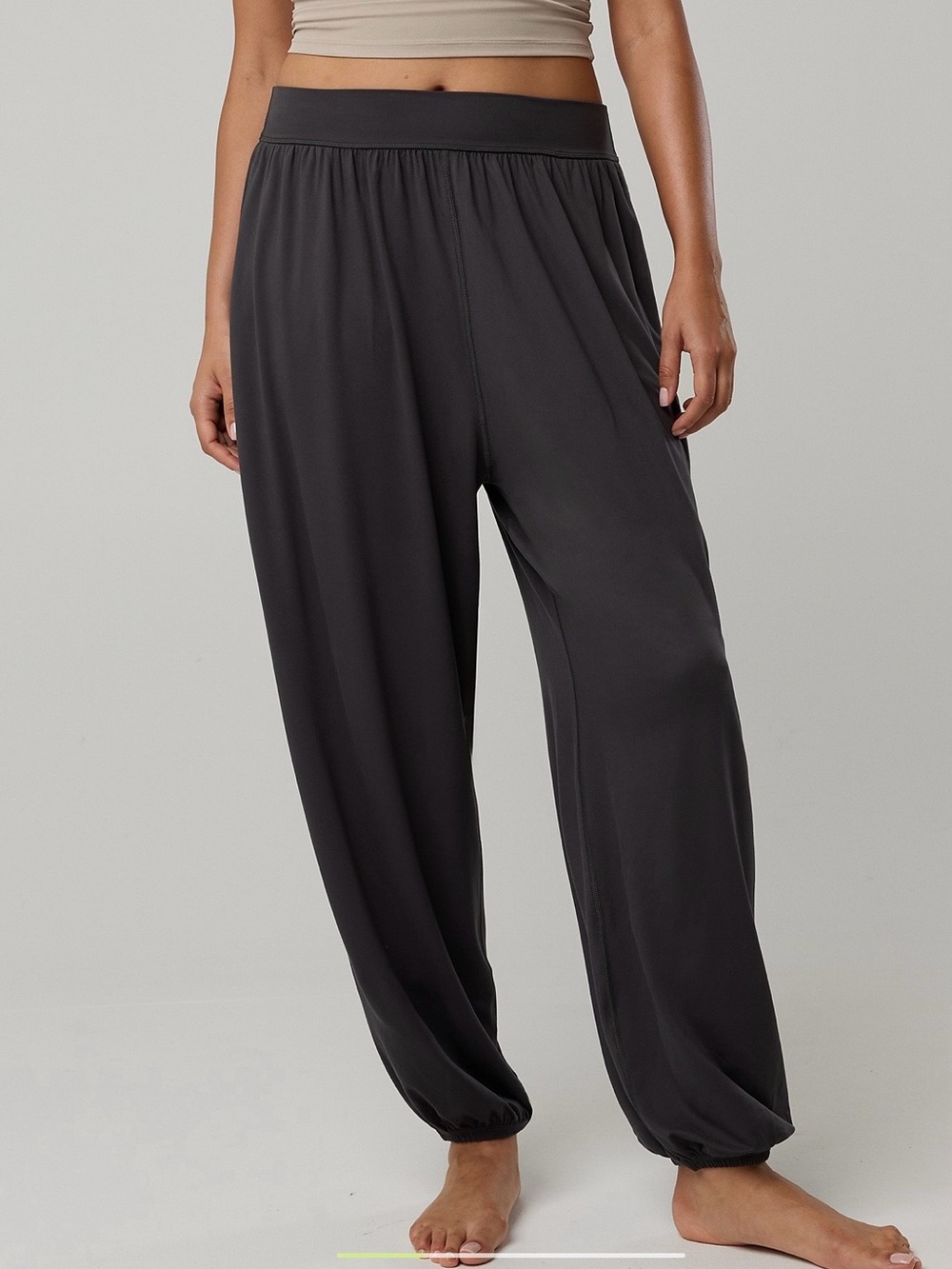BRAND NEW w/Tags: OFFLINE Go With the Flow Baggy Jogger